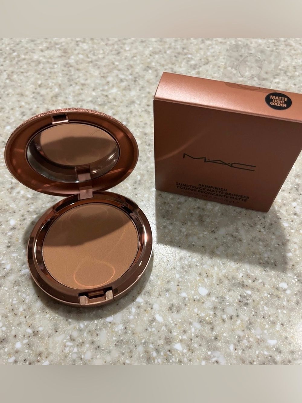 MAC Skinfinish Sunstruck Matte Bronzer in Light Golden
